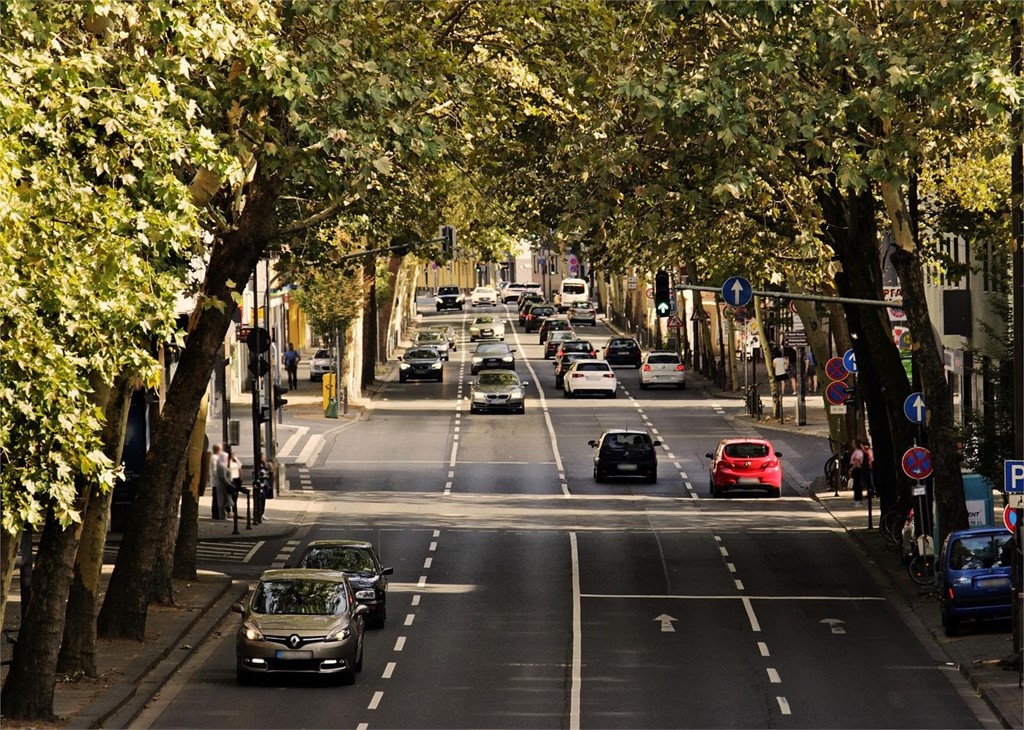 ¿Cuándo un accidente de coche es también un accidente laboral?