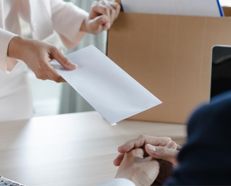 ¿La carta de despido se tiene que firmar de manera obligatoria?